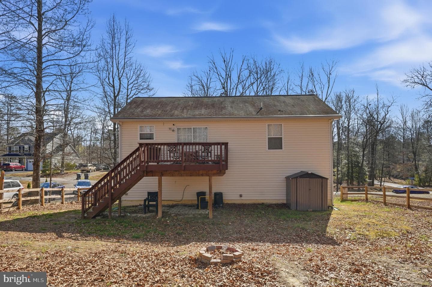 219 Hollyside Drive photo 37