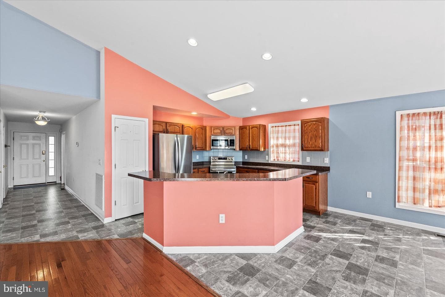 686 Lake Caroline Drive photo 23