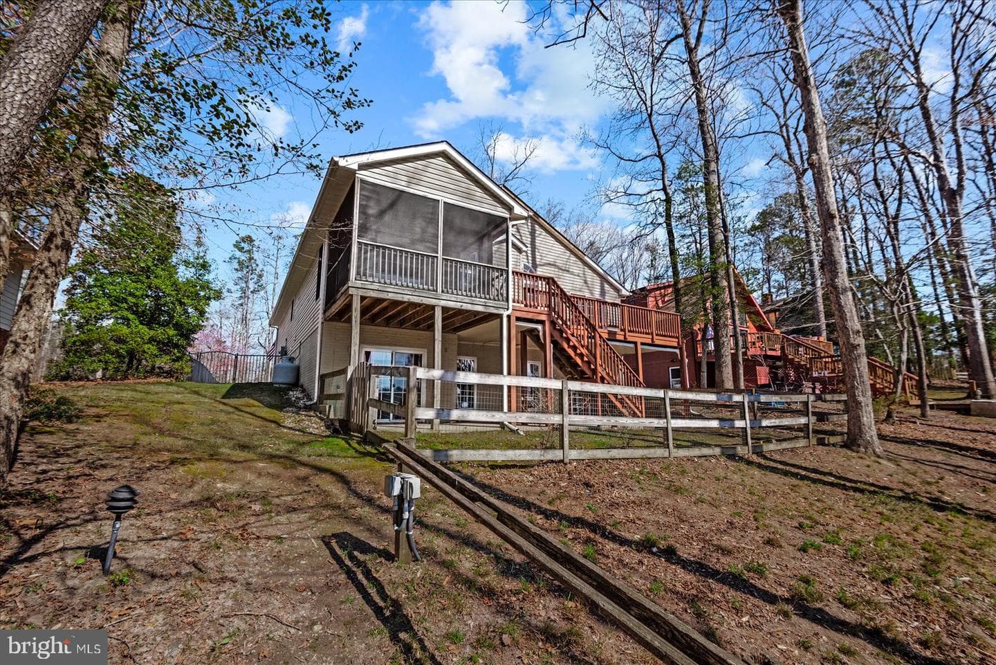 686 Lake Caroline Drive photo 8
