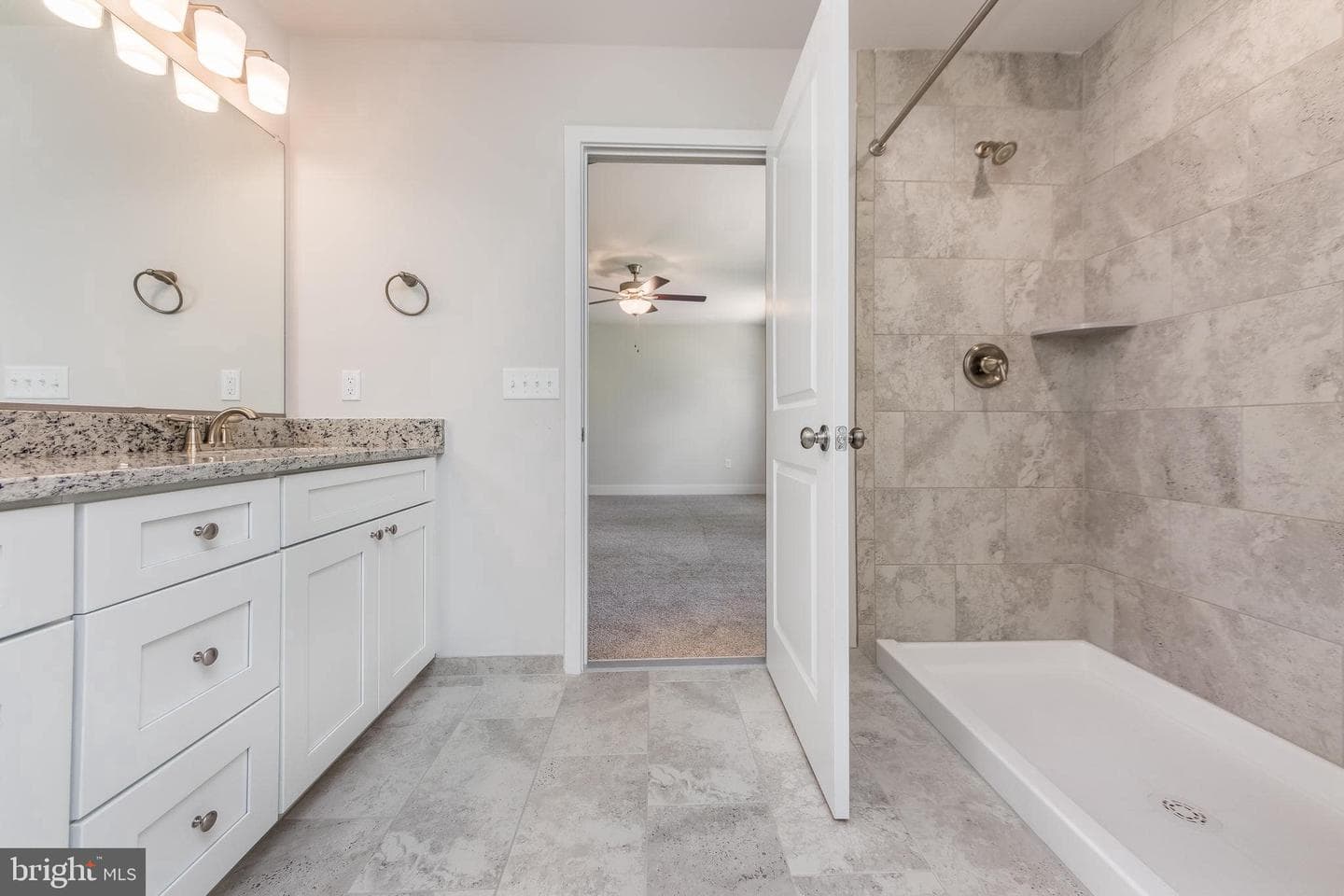 200 Victoria Drive photo 26