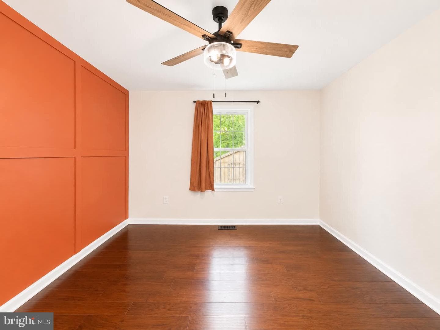 210 Lexington Drive photo 33