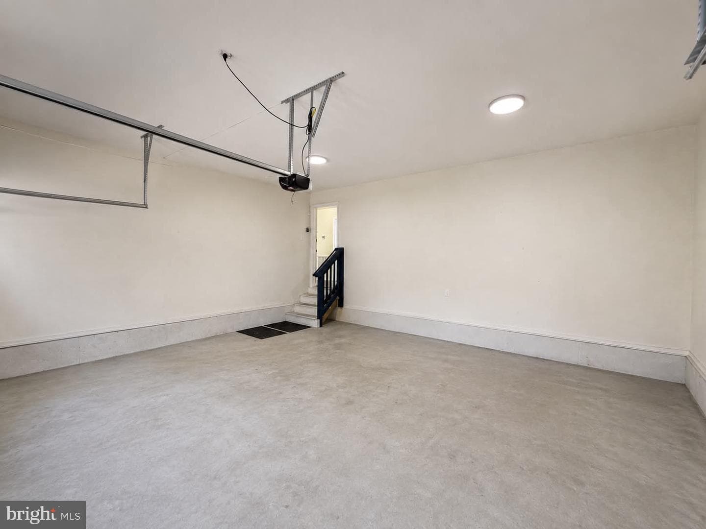 210 Lexington Drive photo 34