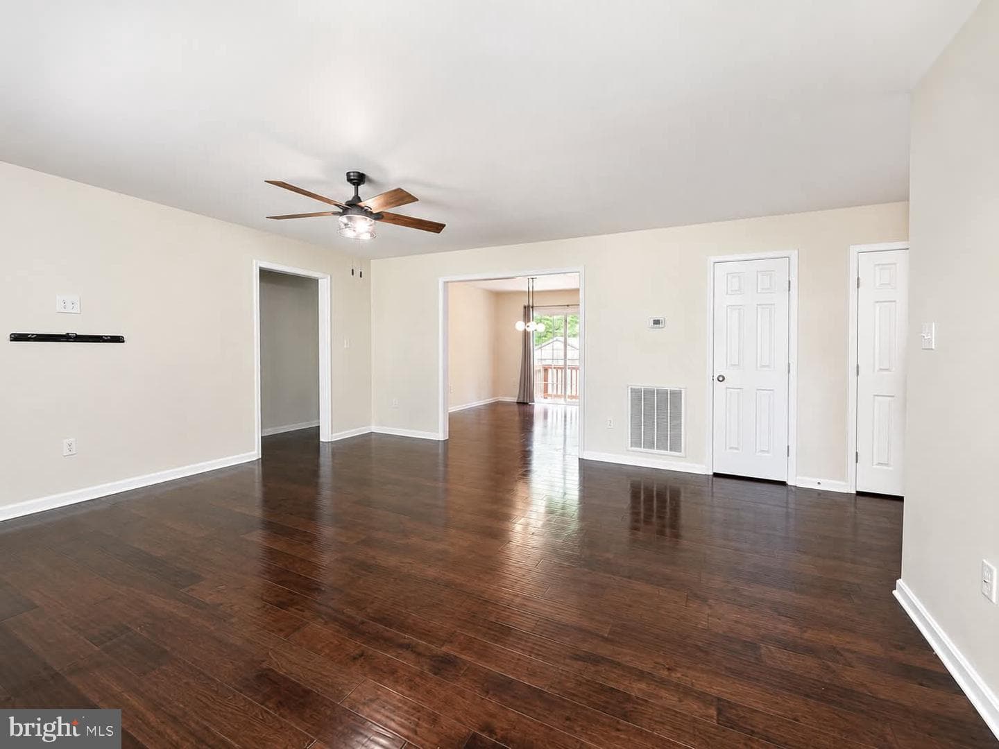 210 Lexington Drive photo 9
