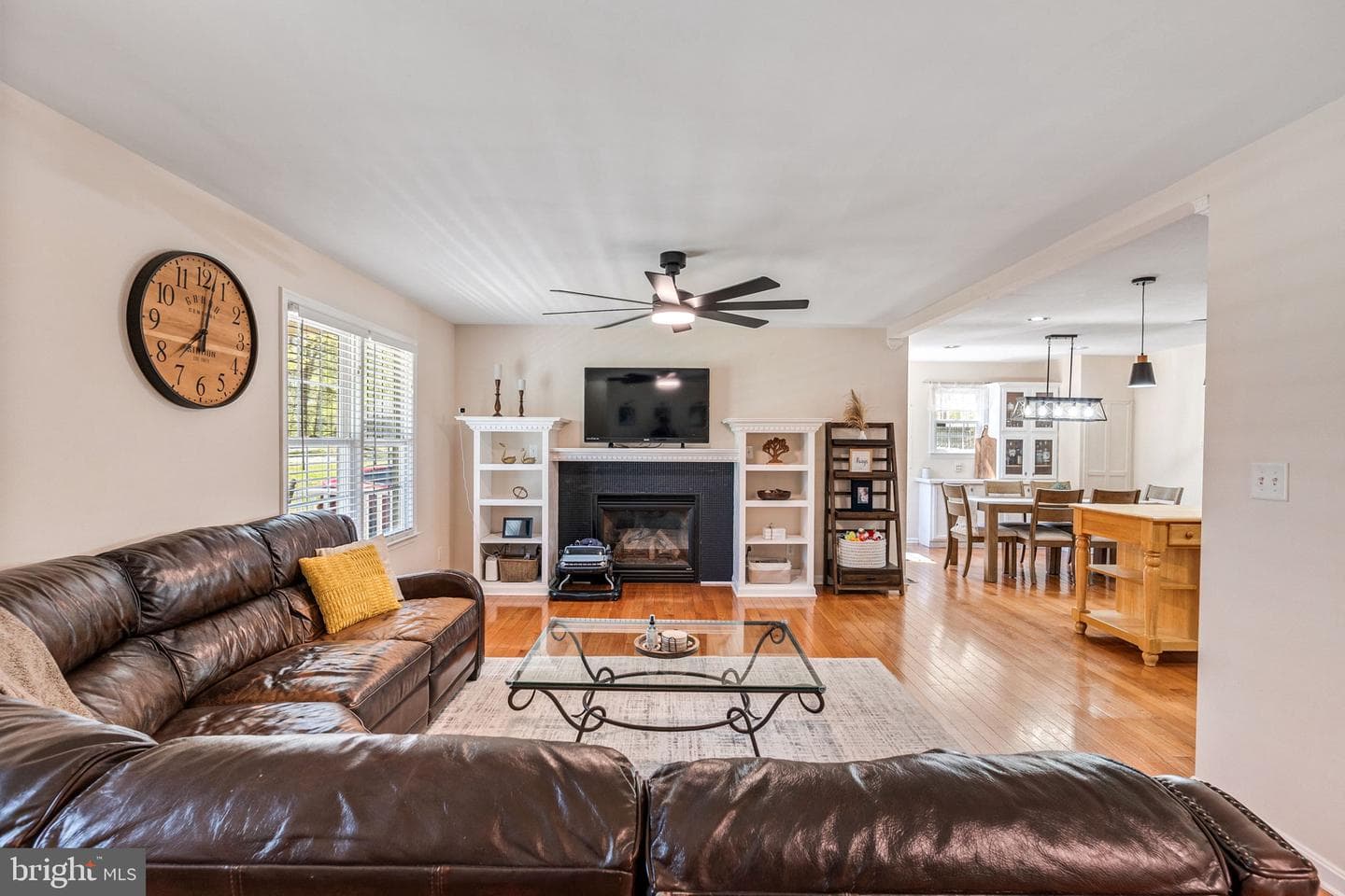 425 Dorset Drive photo 4