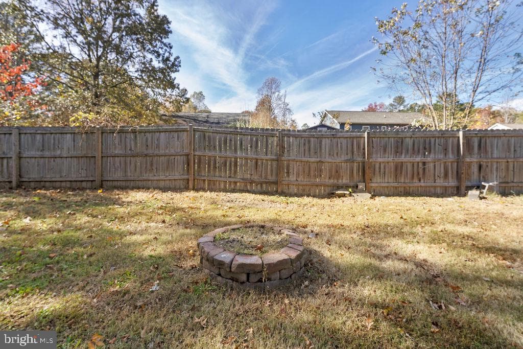 327 Union Drive photo 17