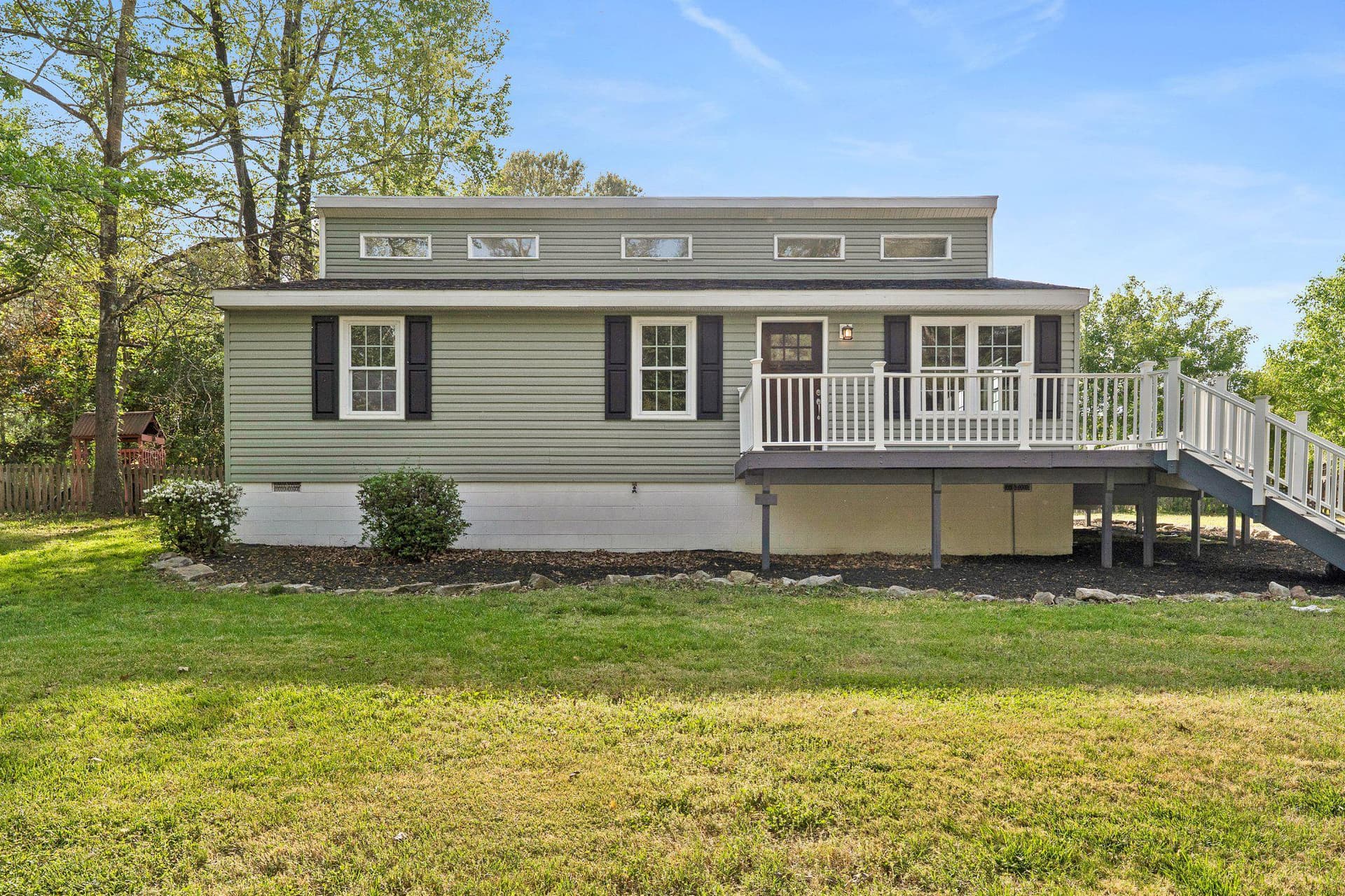 327 Union Drive photo 4
