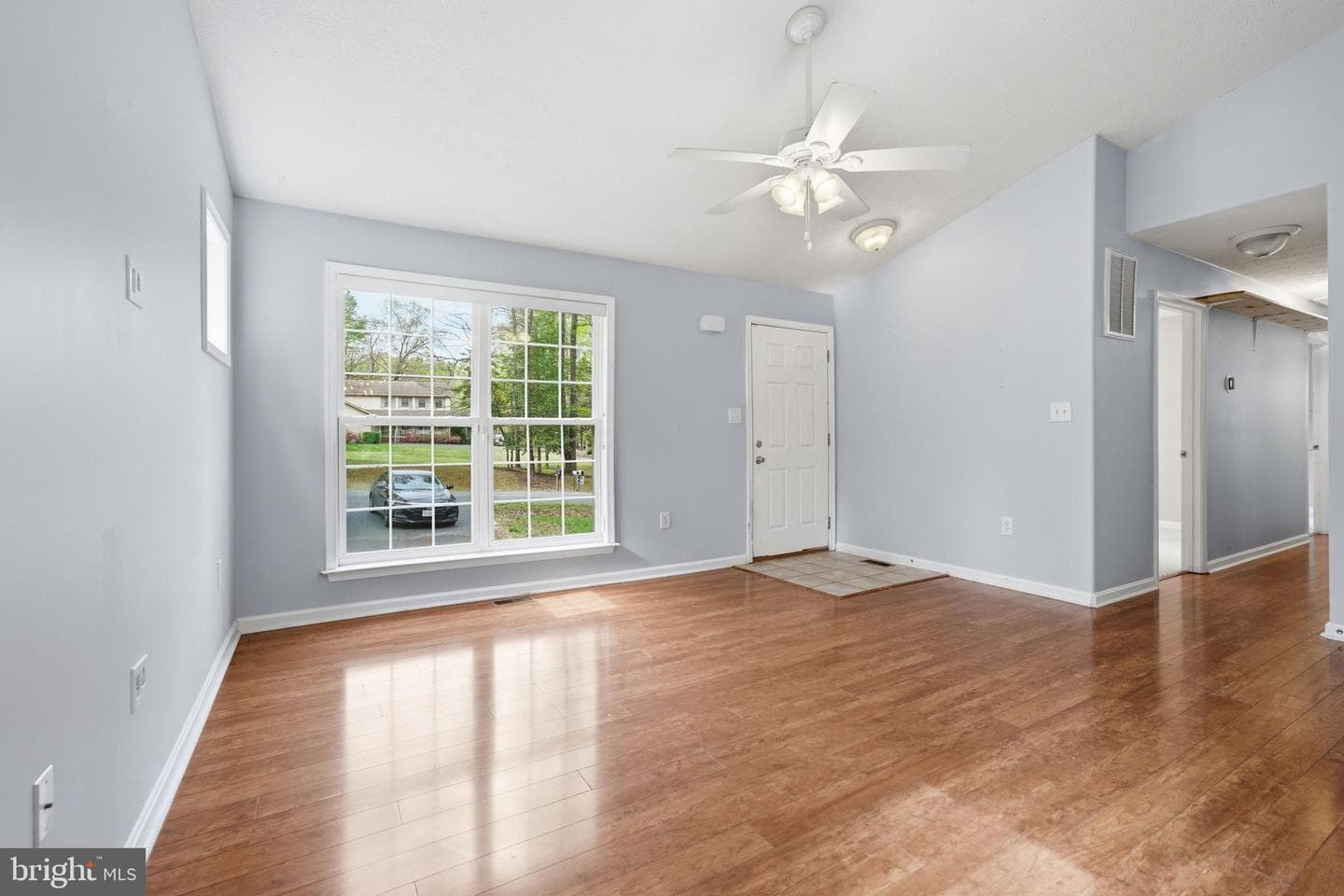 644 Wright Drive photo 6