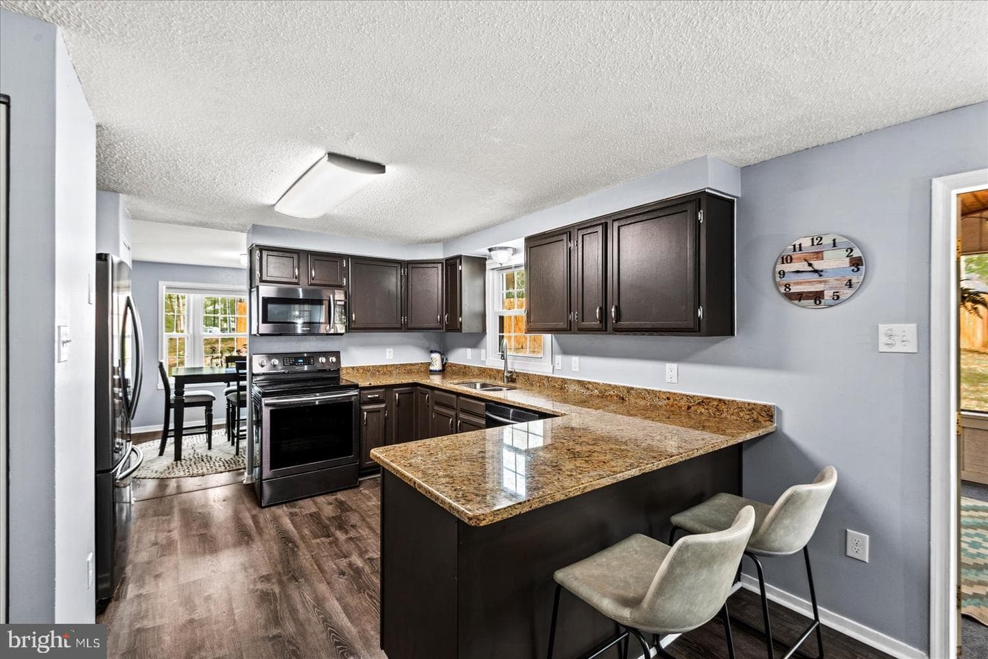 218 Victoria Drive photo 15
