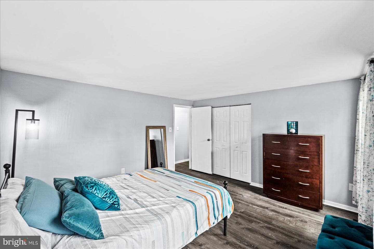 218 Victoria Drive photo 33