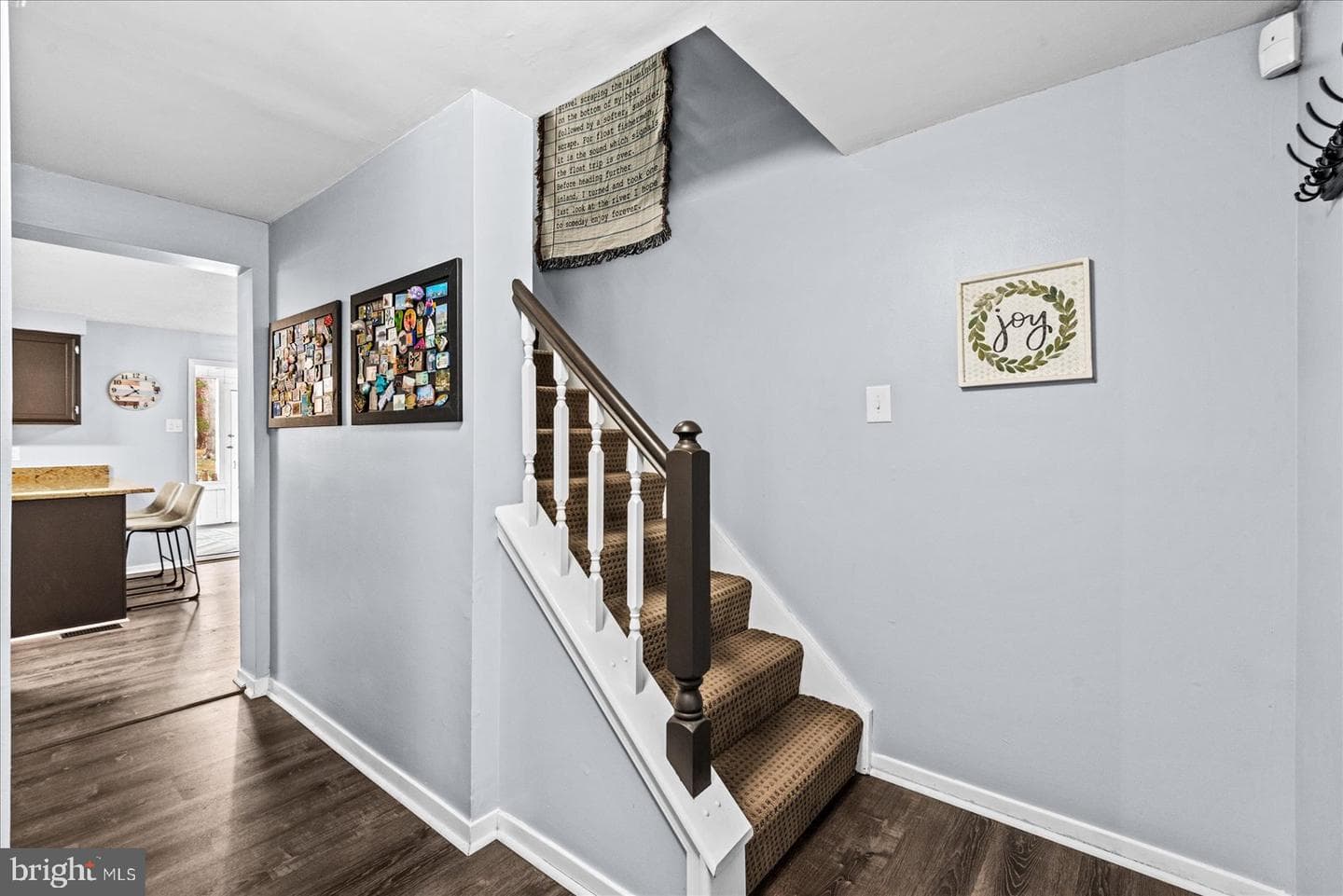 218 Victoria Drive photo 8