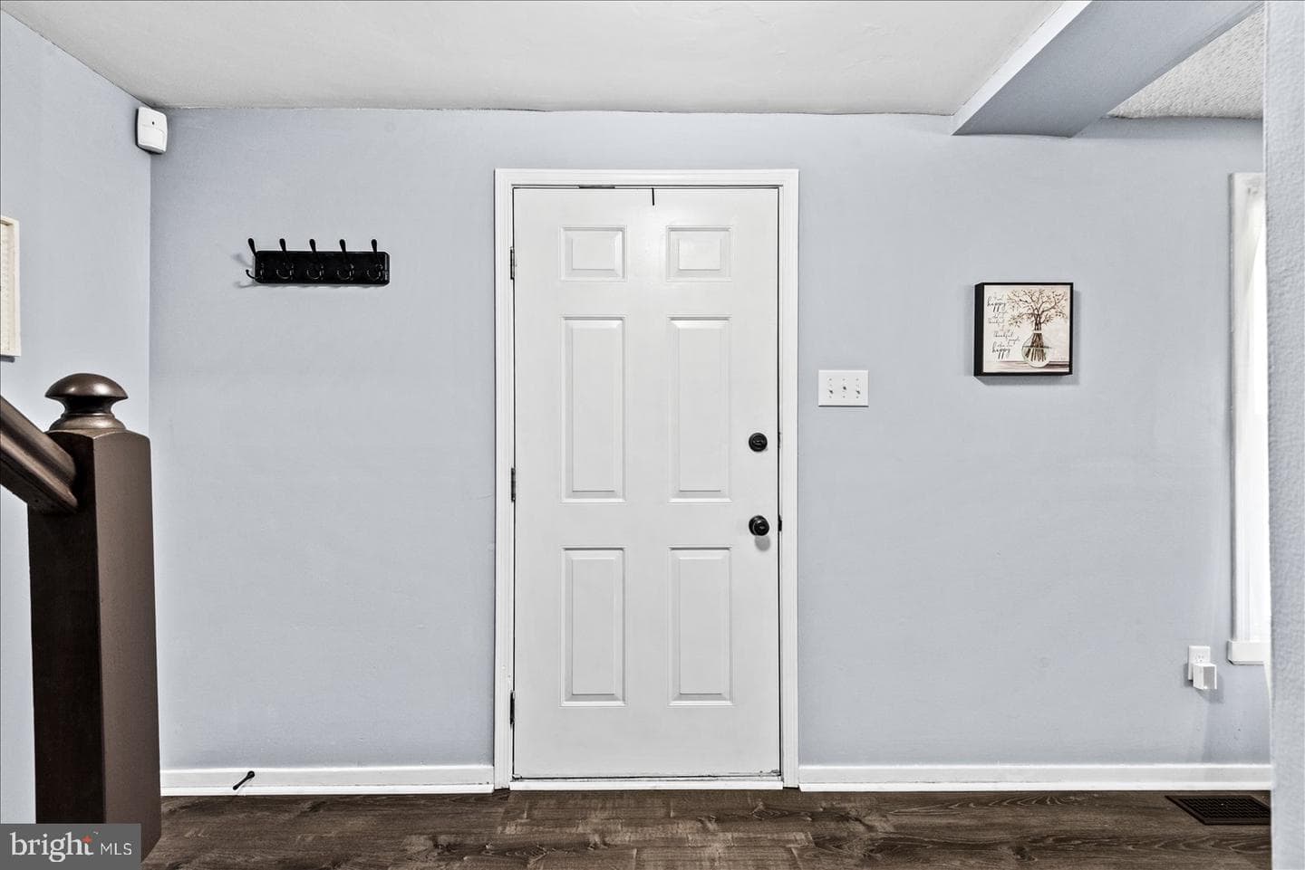 218 Victoria Drive photo 9