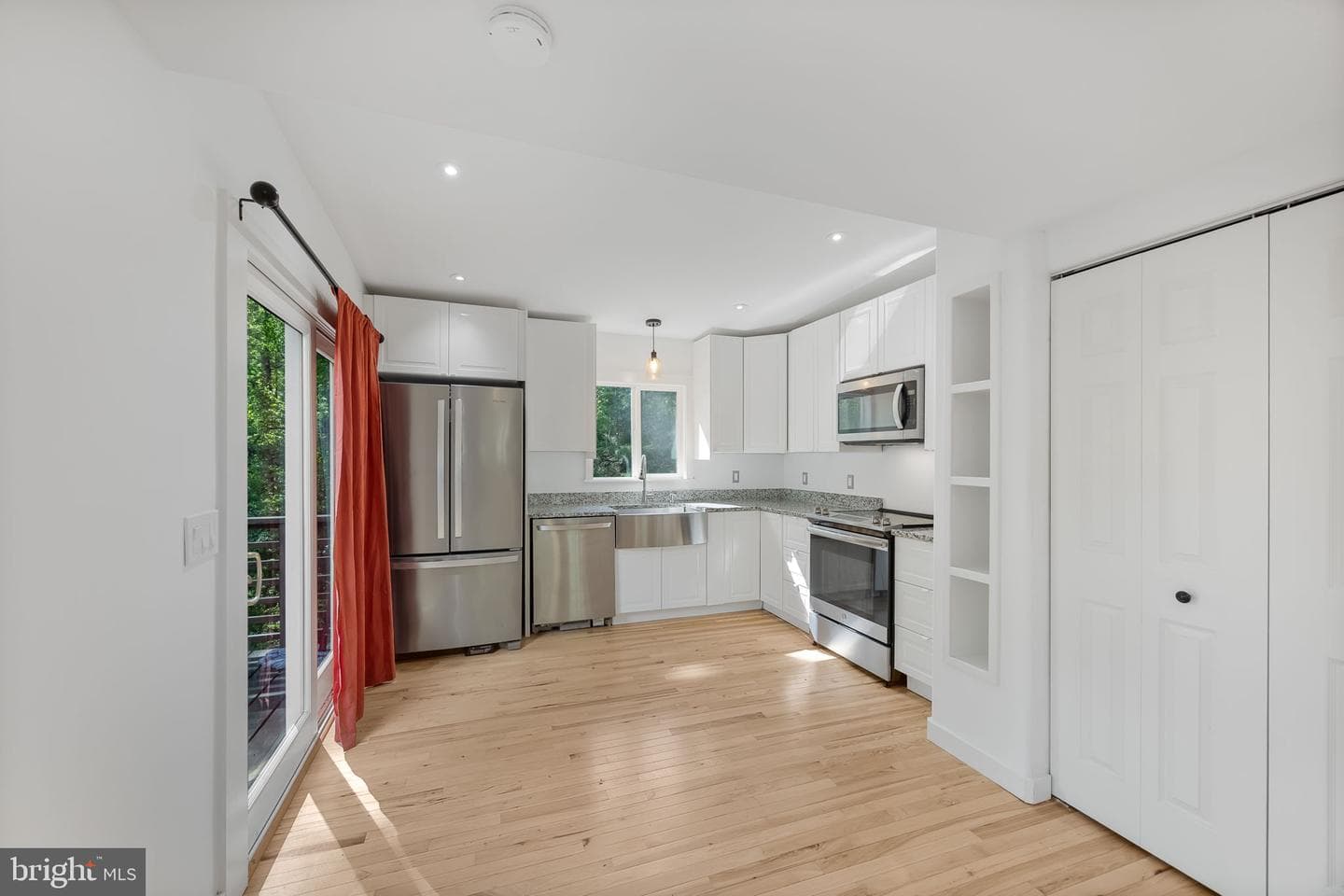 7310 Macedonia Road, Woodford
