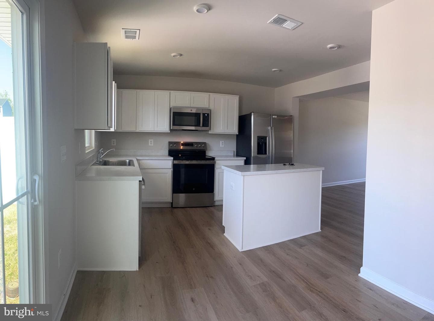 7265 Statesman Boulevard photo 3