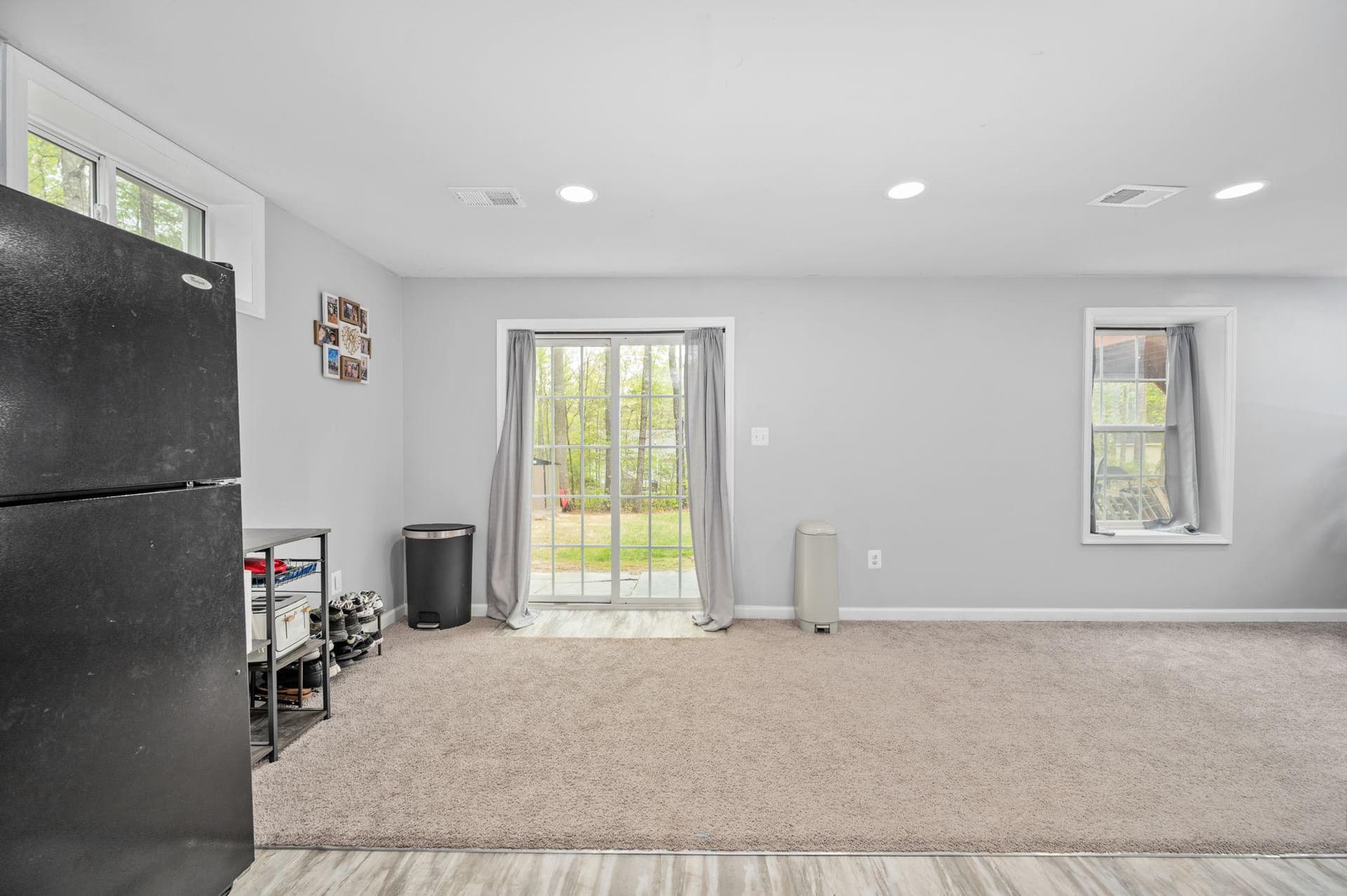 100 Surrey Drive photo 45