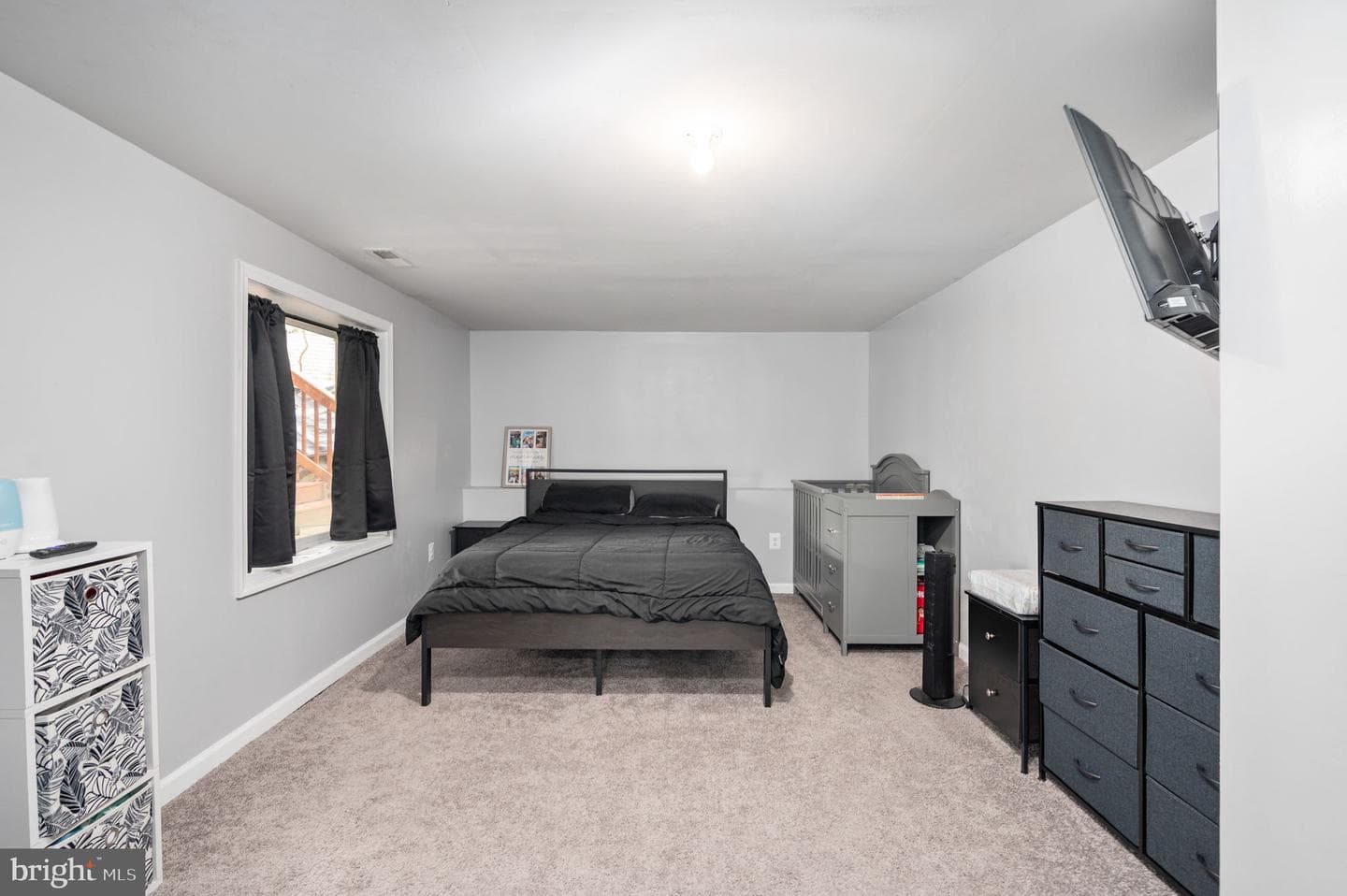 100 Surrey Drive photo 49