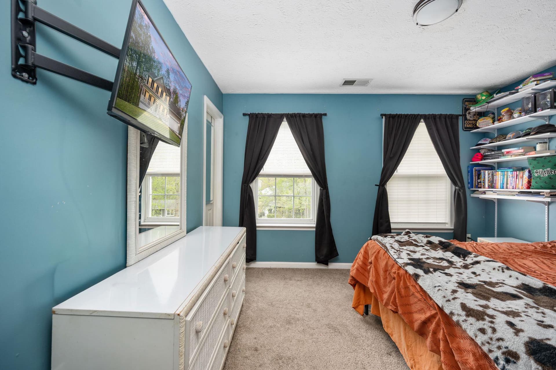 100 Surrey Drive photo 53