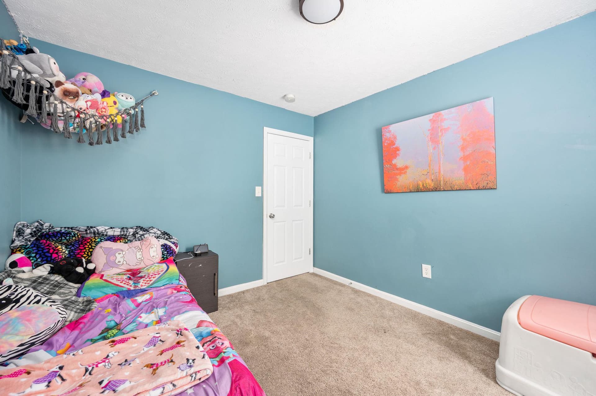 100 Surrey Drive photo 63