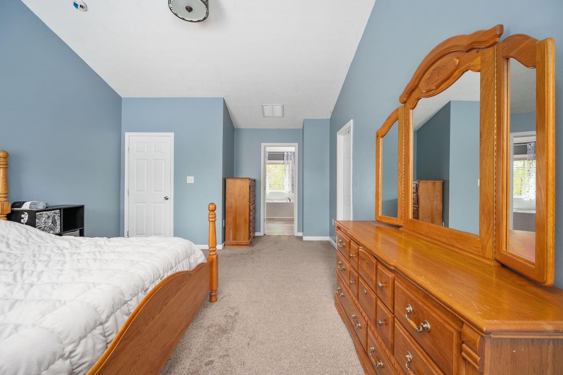 100 Surrey Drive photo 67