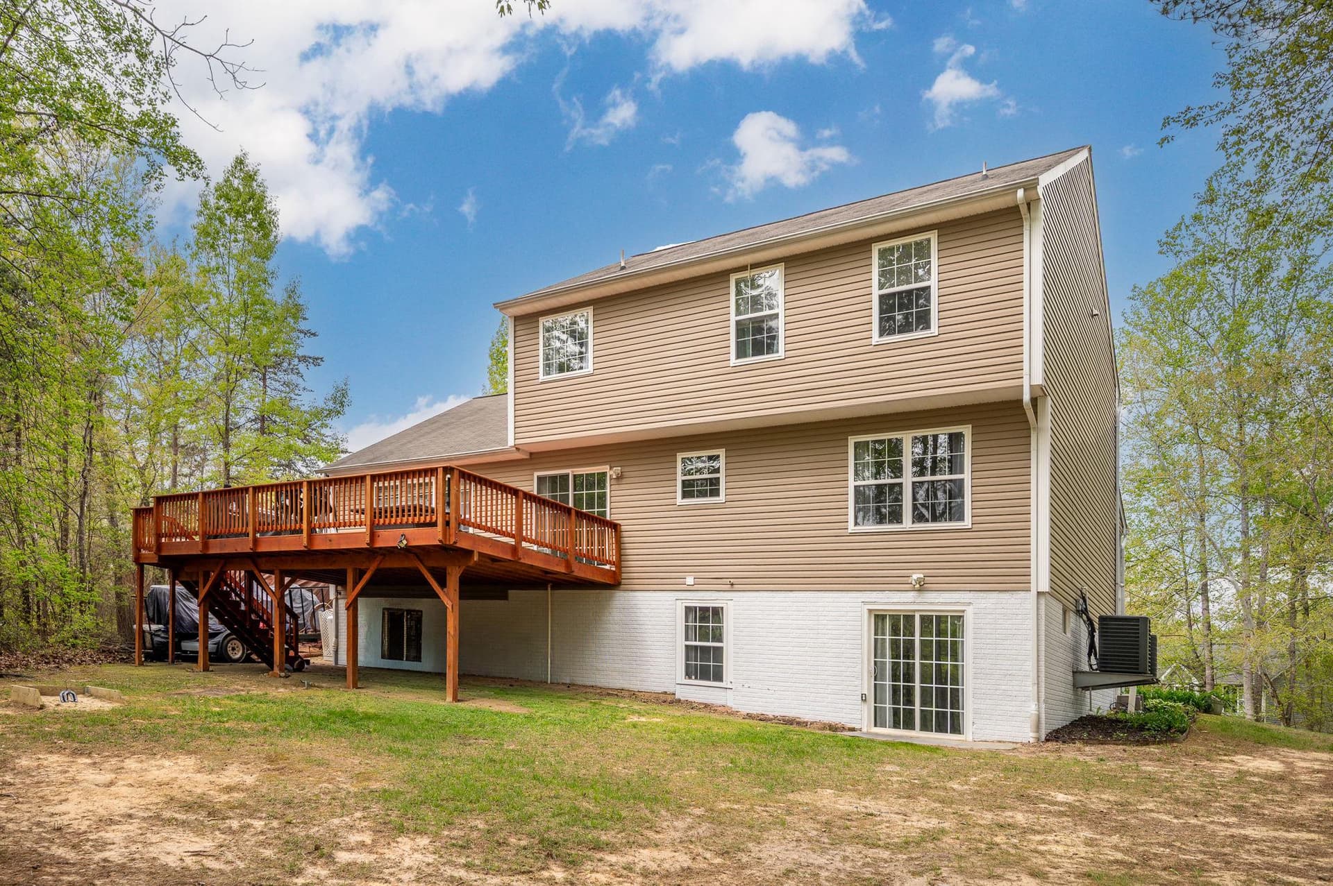 100 Surrey Drive photo 73