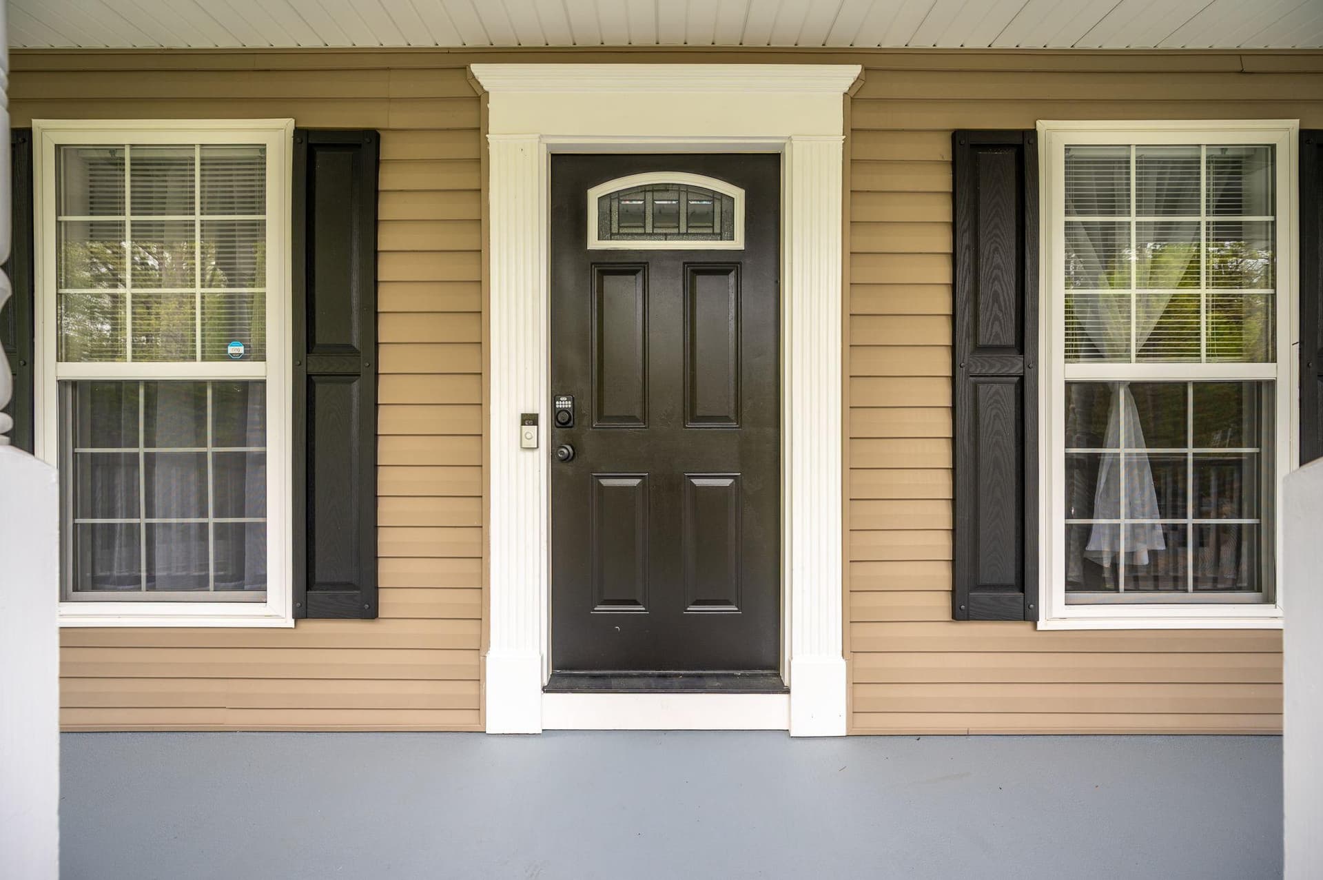 100 Surrey Drive photo 9