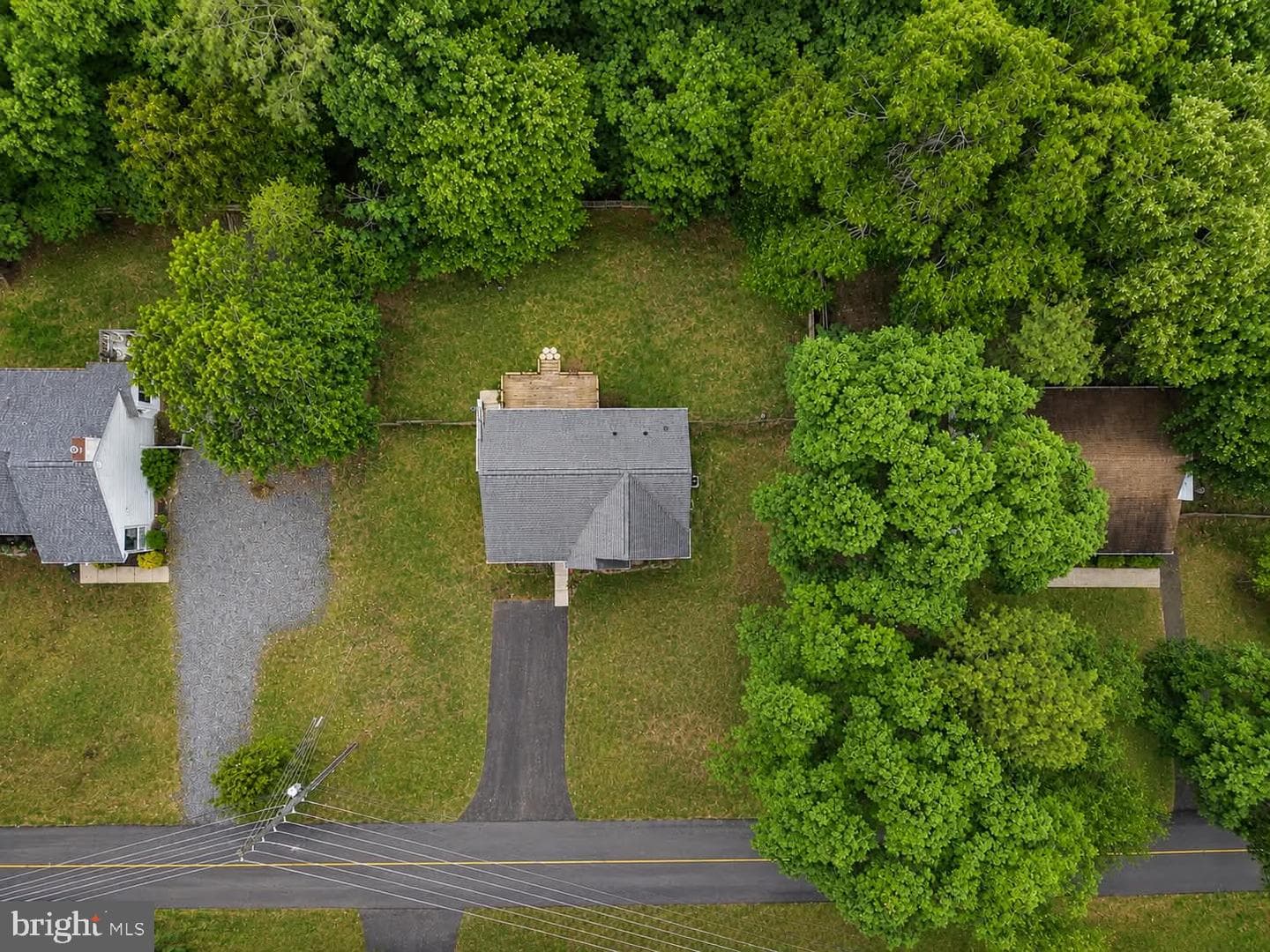 409 Cornwall Drive photo 29