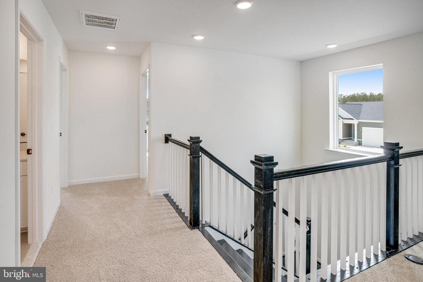 7099 Resolution Way photo 16