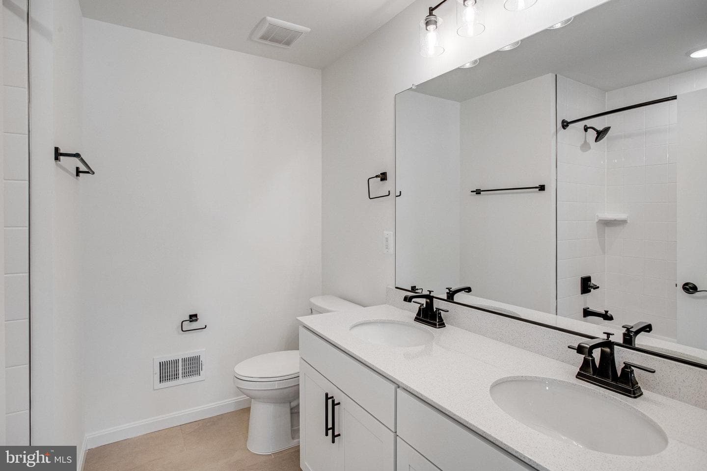 7099 Resolution Way photo 17