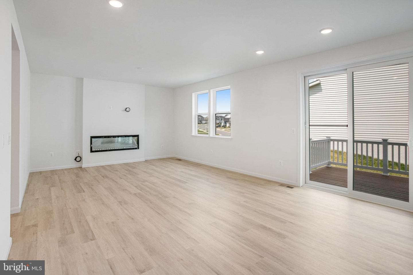 7099 Resolution Way photo 6
