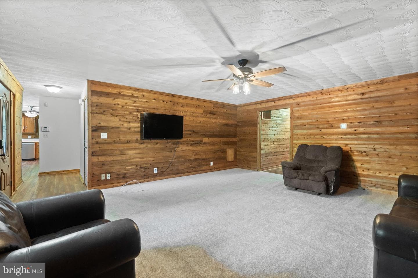 433 Cornwall Drive photo 14