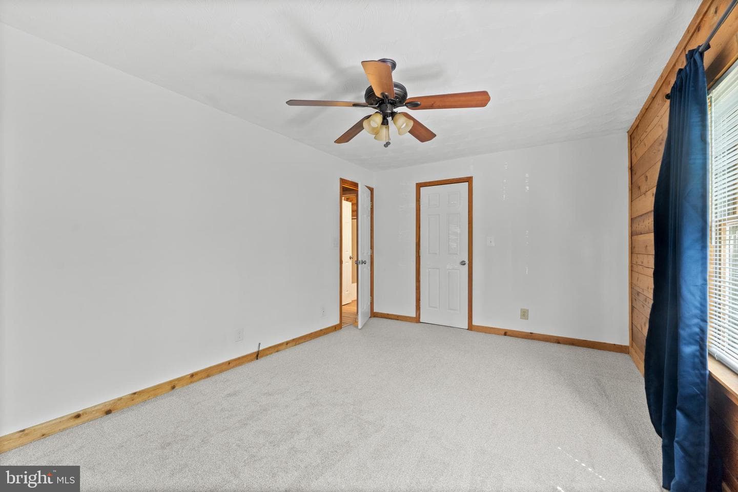 433 Cornwall Drive photo 25