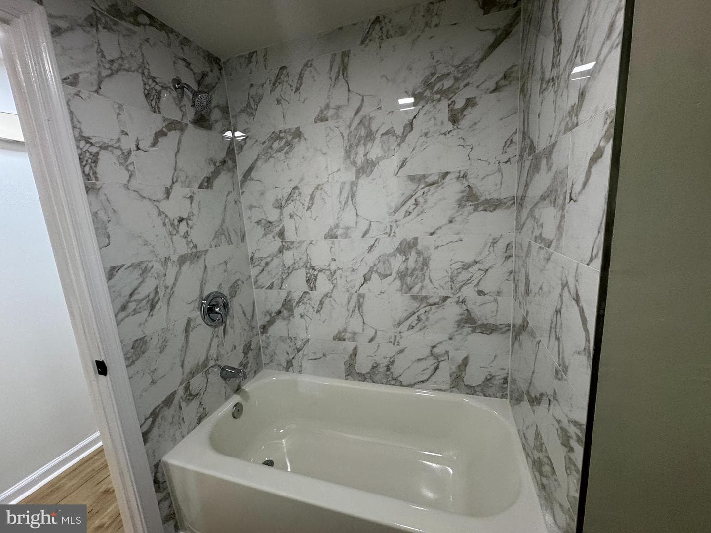17088 Elm Street photo 7