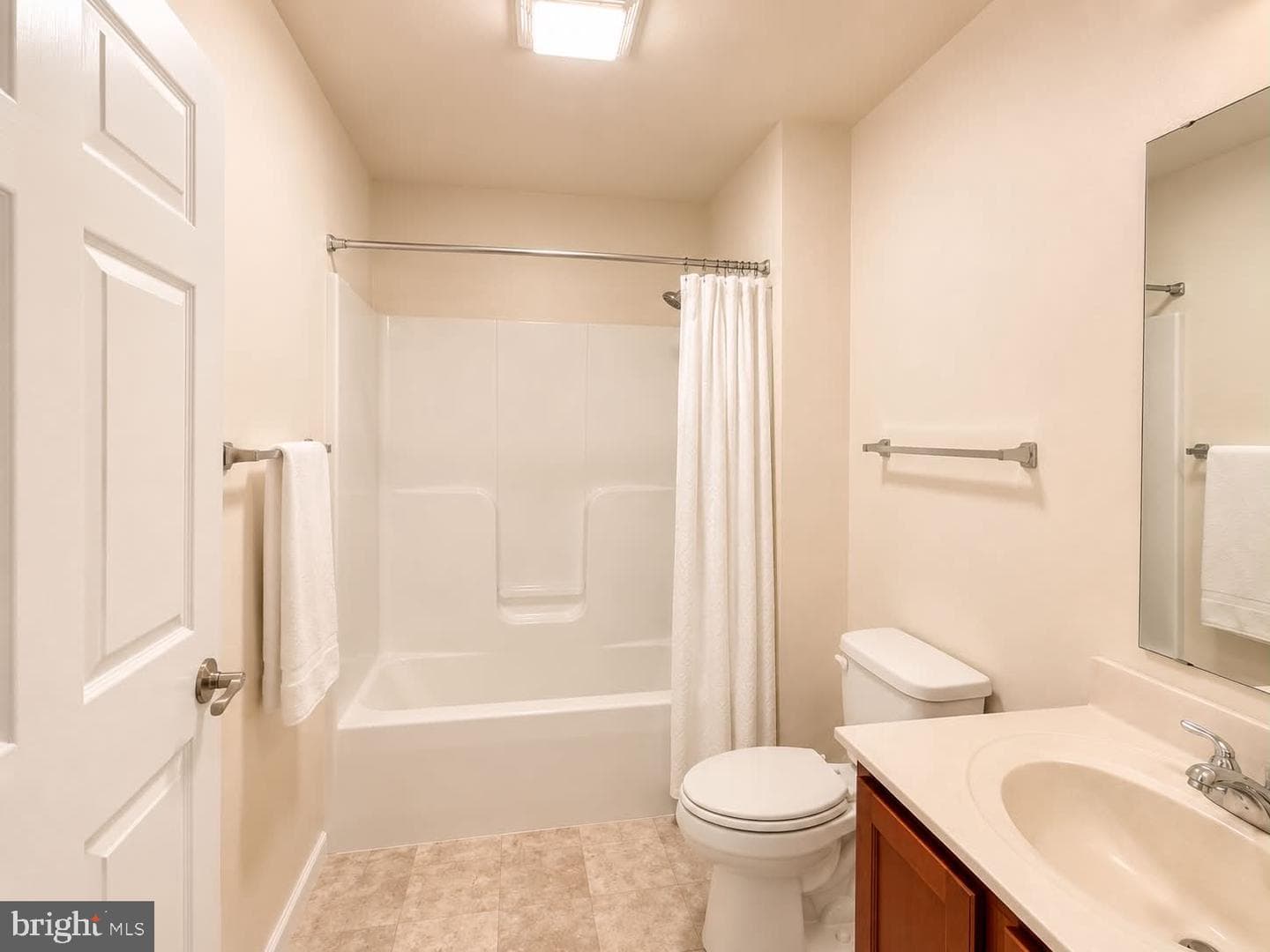 118 Gill Street photo 25