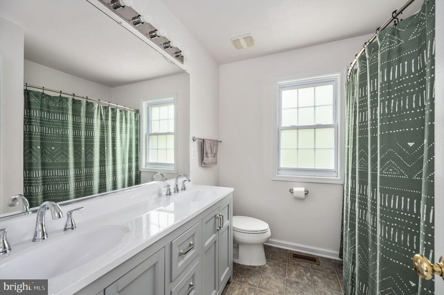 634 Clover Hill Drive photo 36