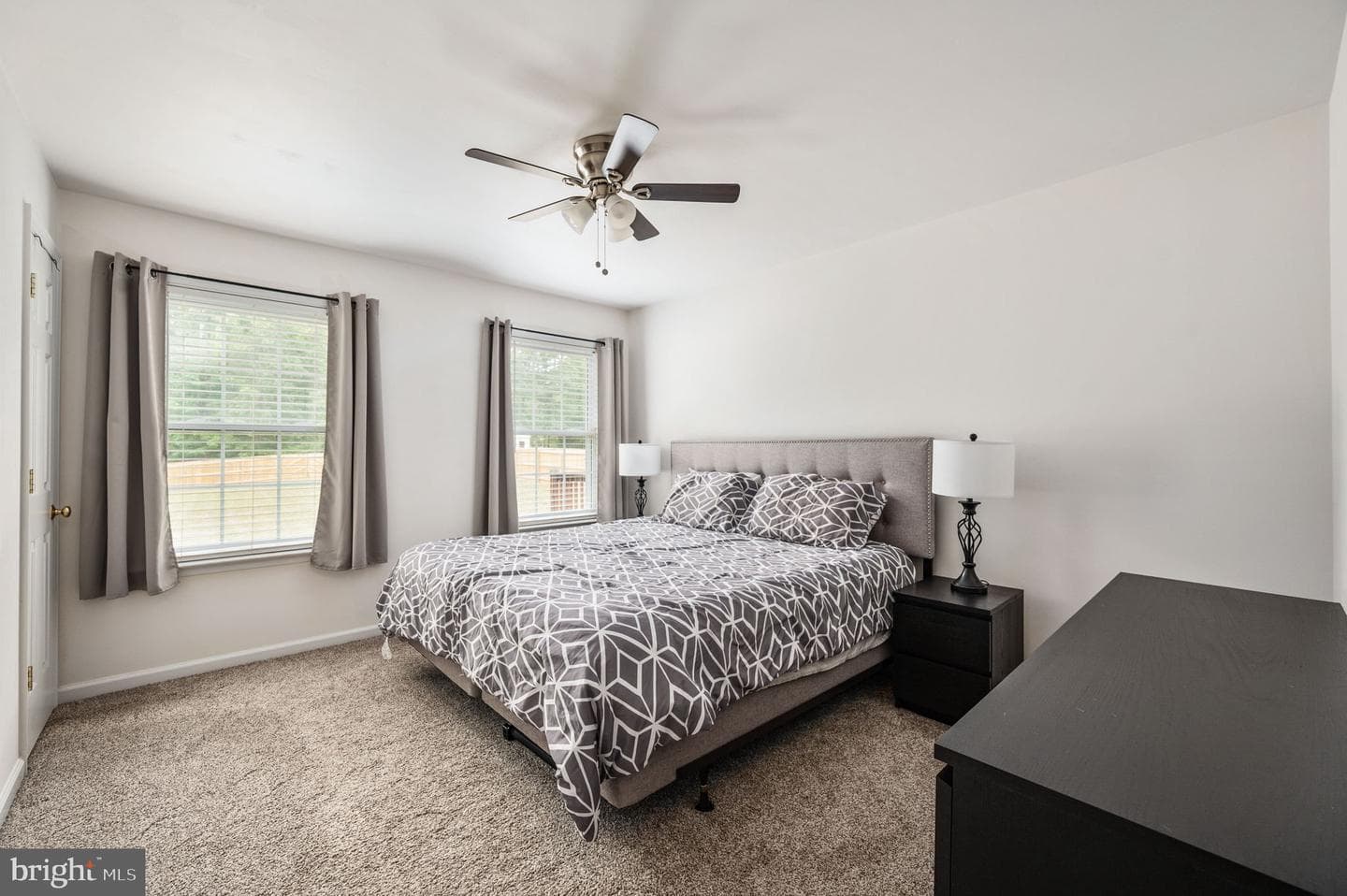 634 Clover Hill Drive photo 4