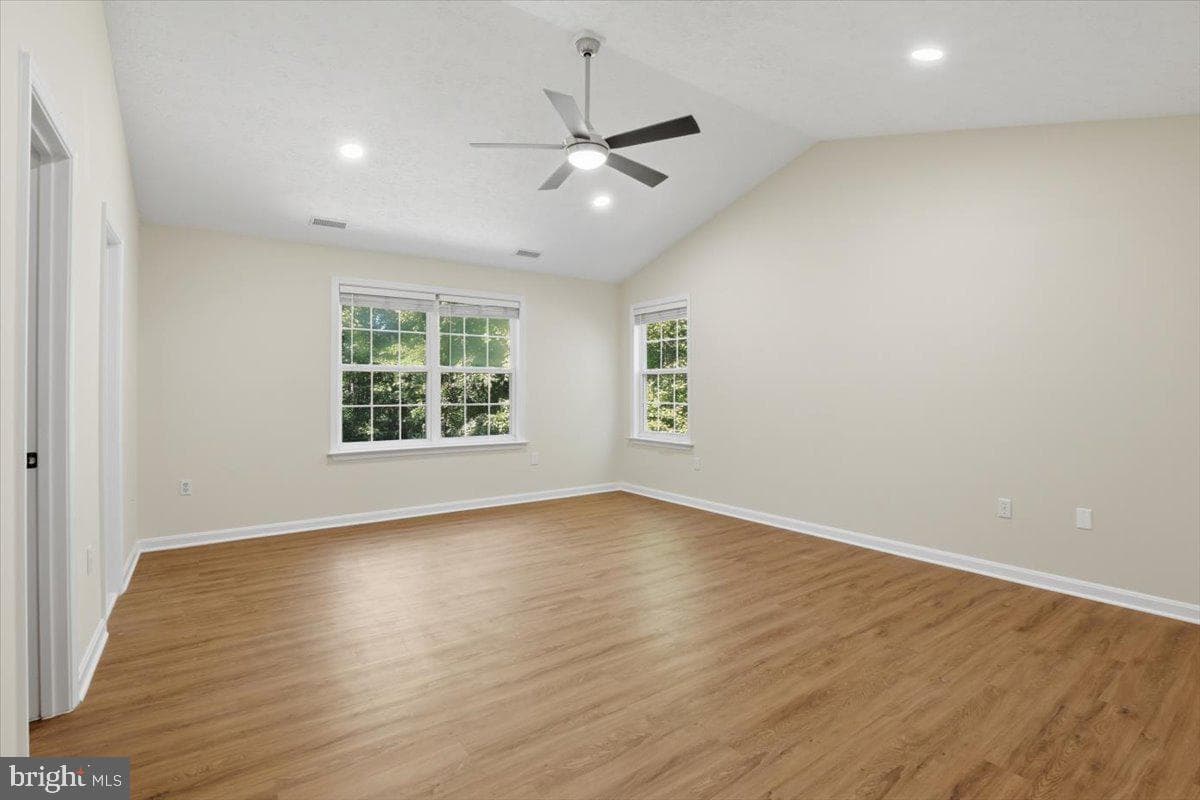 242 Cedar Ridge Dr photo 14