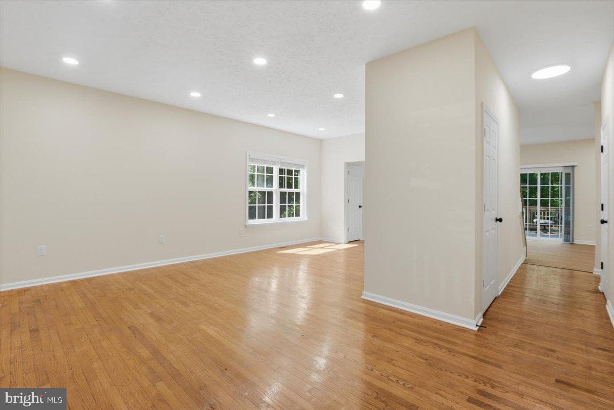 242 Cedar Ridge Dr photo 21