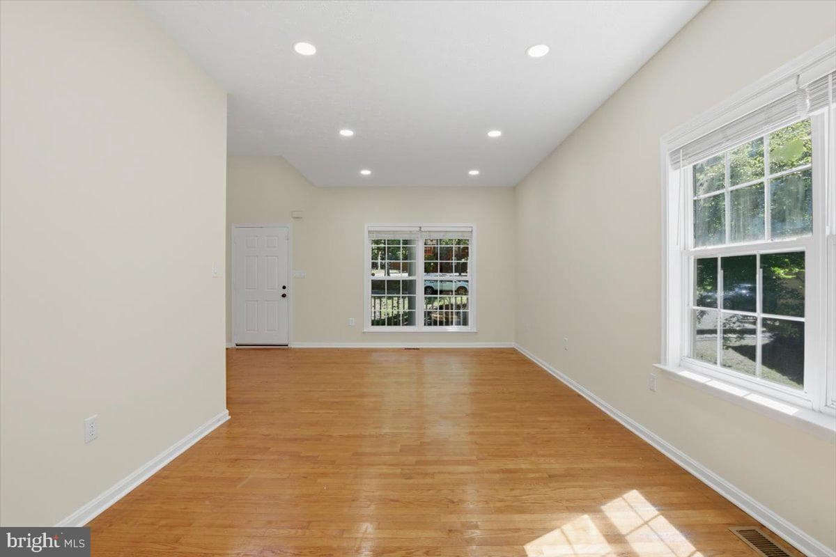 242 Cedar Ridge Dr photo 23