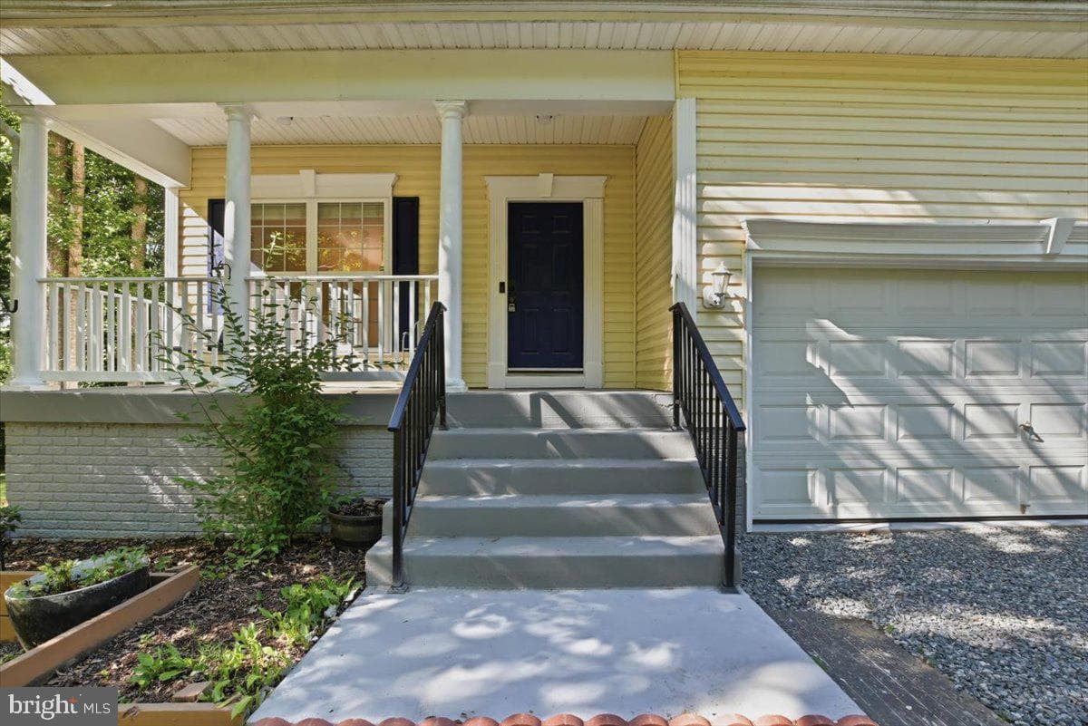242 Cedar Ridge Dr photo 4