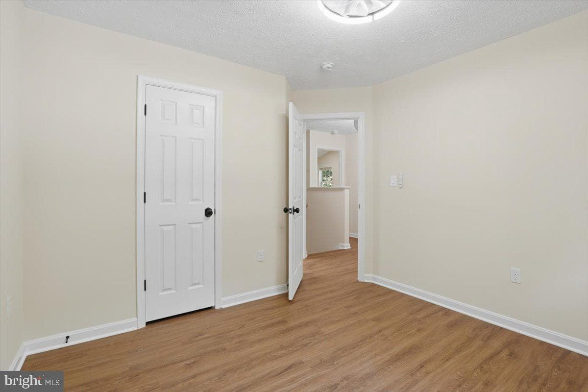 242 Cedar Ridge Dr photo 7