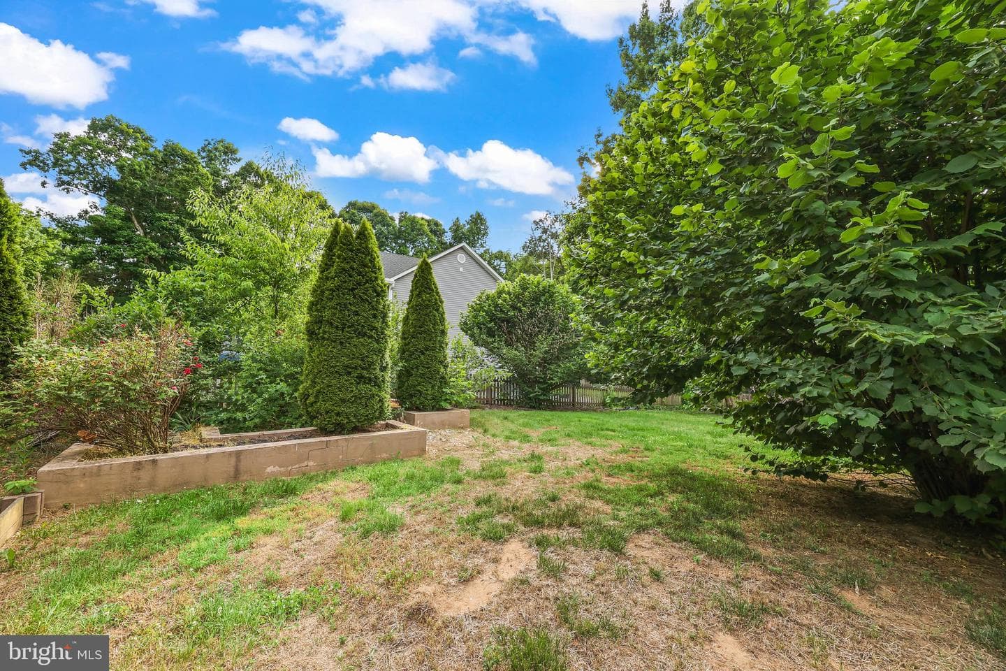 209 Estate Drive photo 31