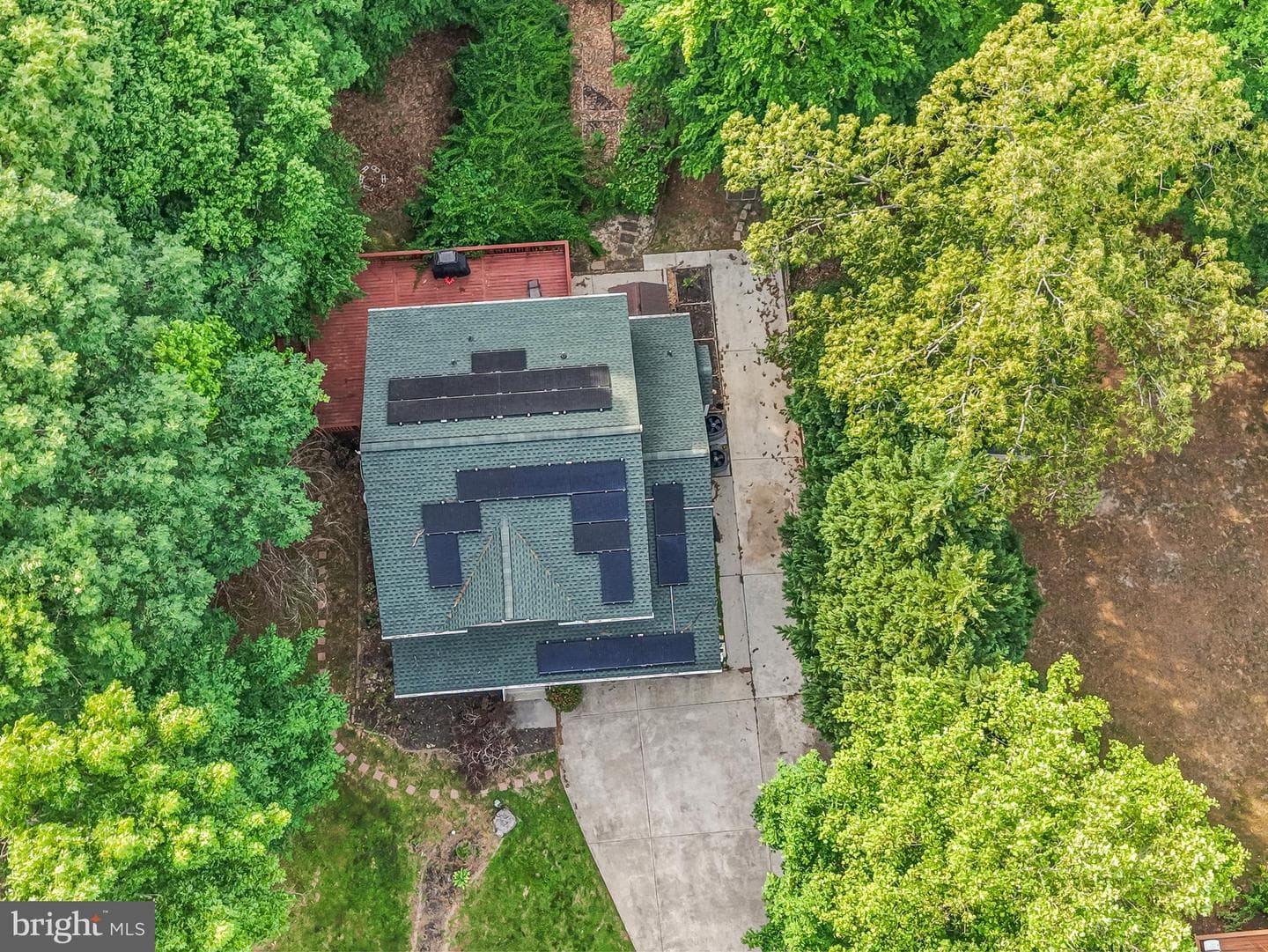 209 Estate Drive photo 38