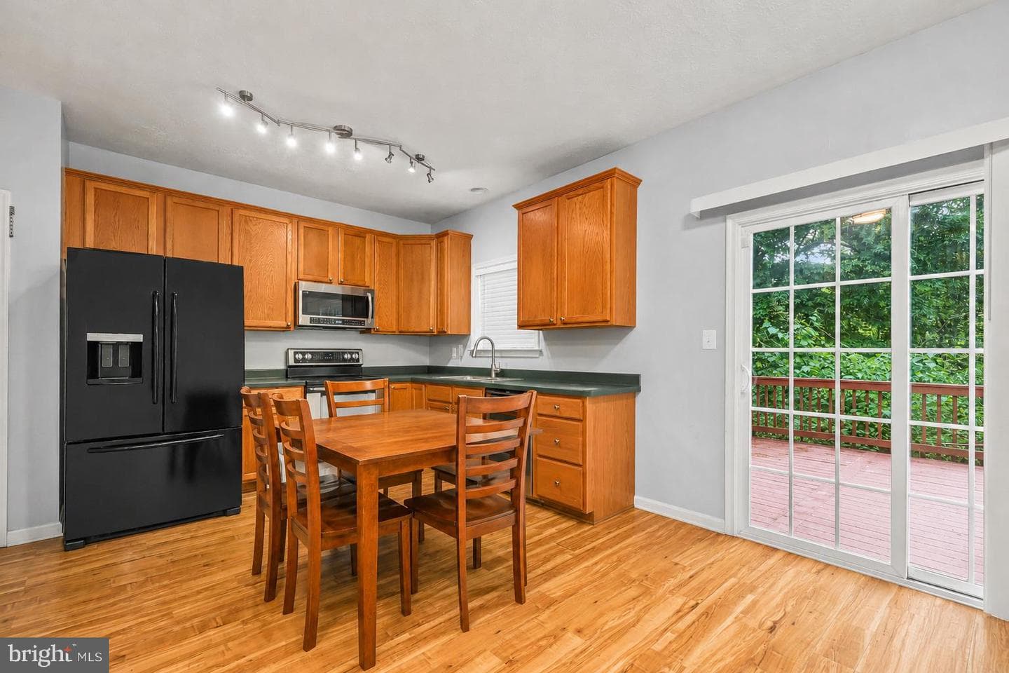 209 Estate Drive photo 8