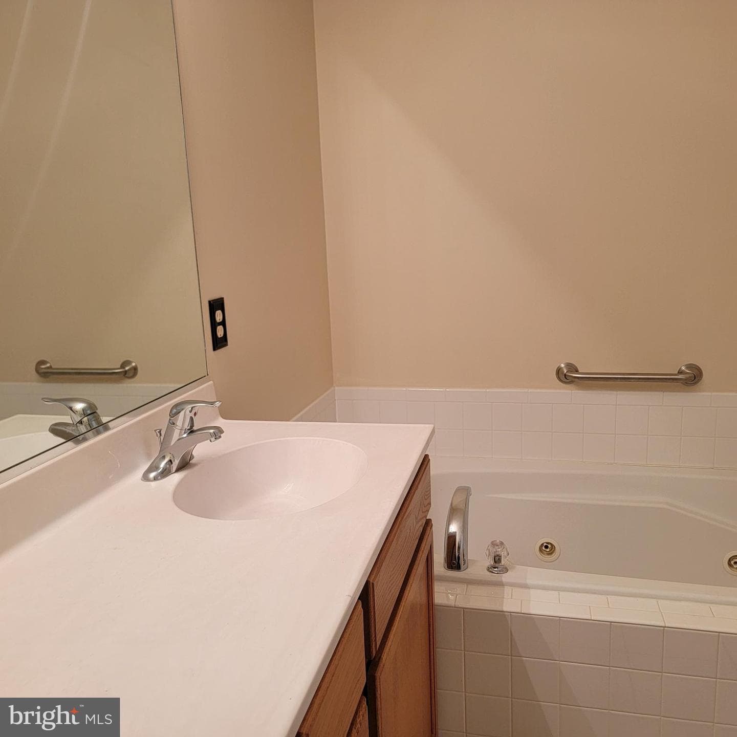 66 Albertson Court photo 18