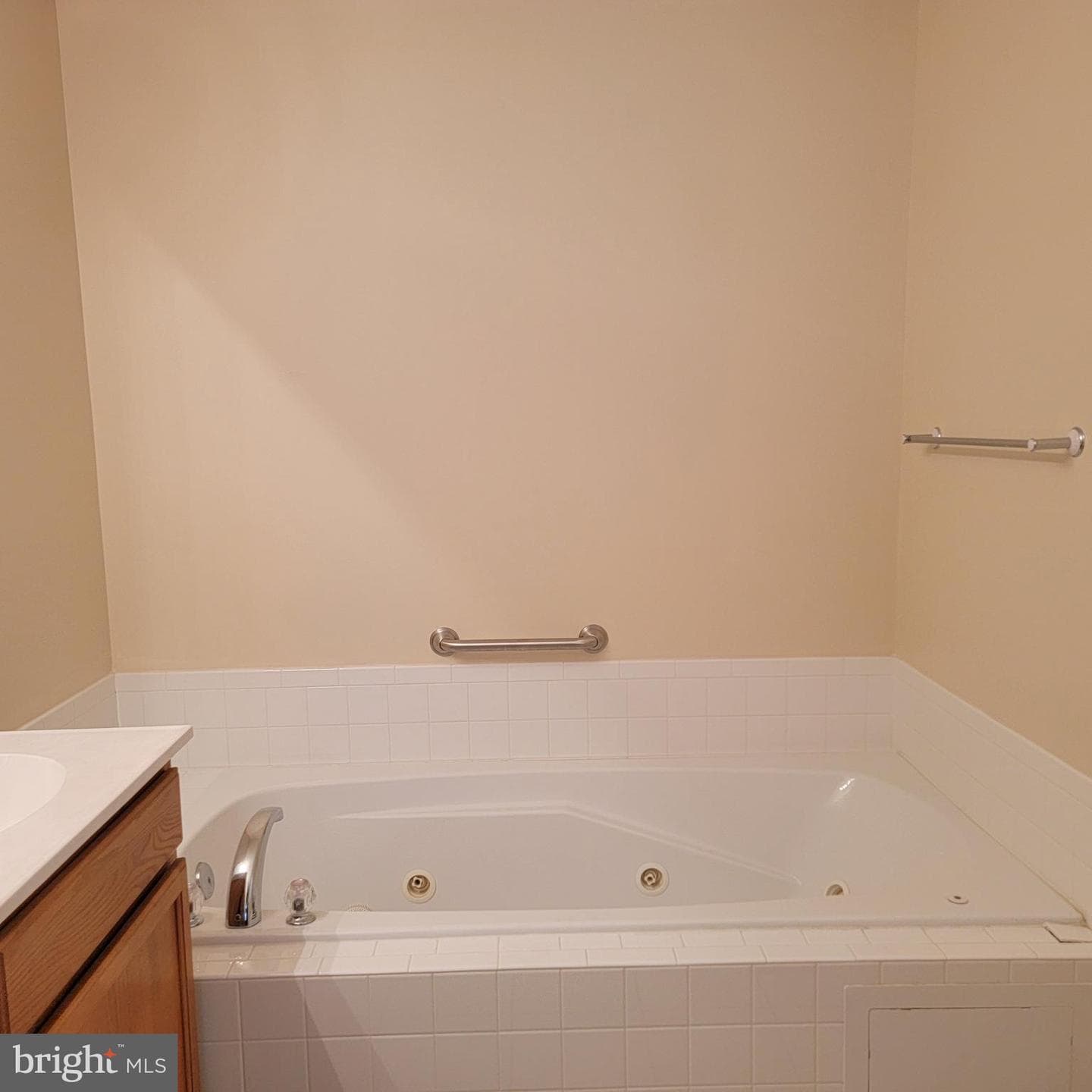 66 Albertson Court photo 19