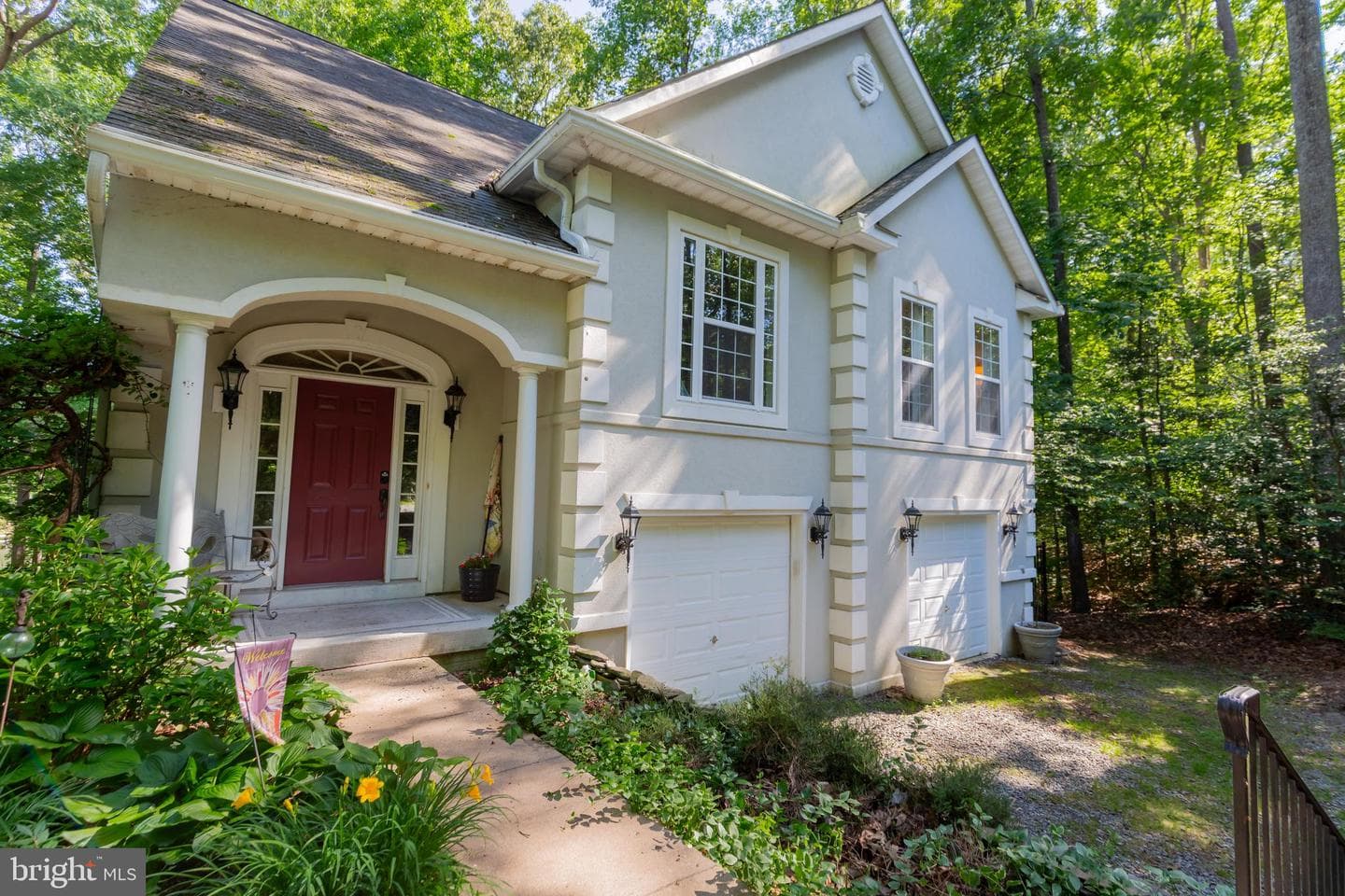 584 Lake Caroline Drive photo 4