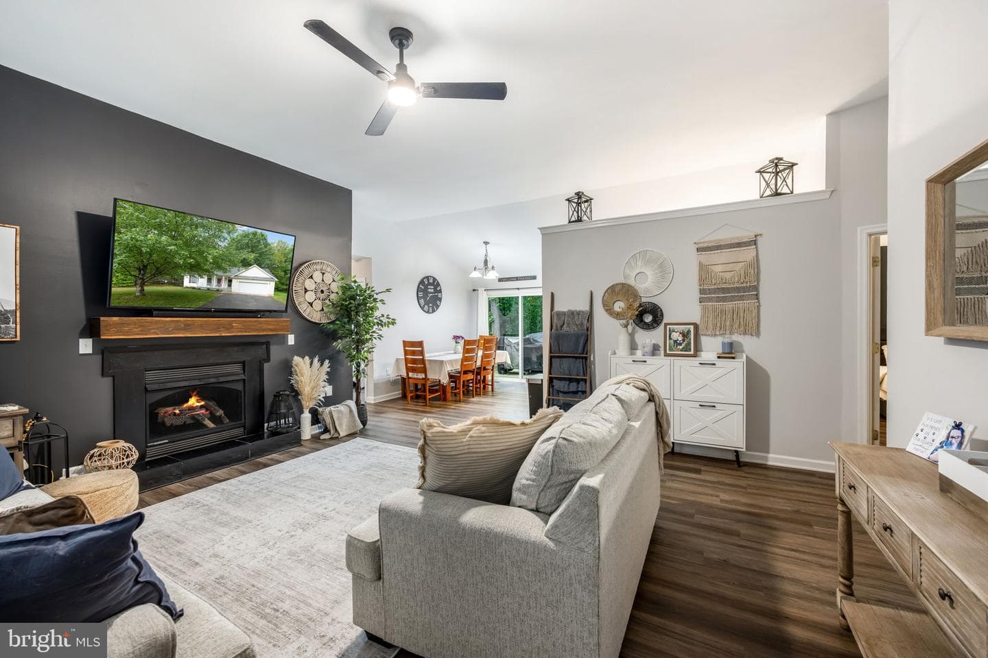 18120 Bridlewood Lane photo 4