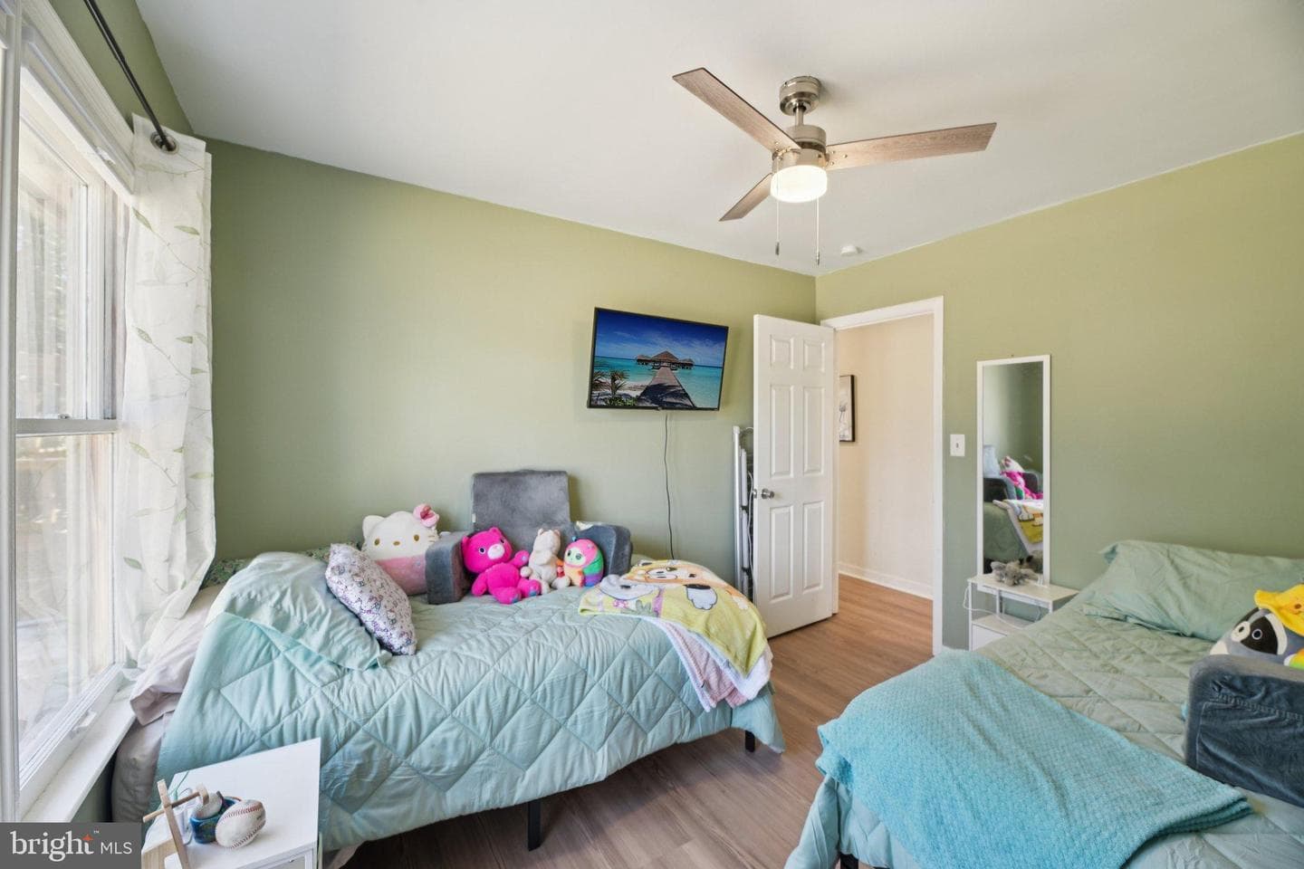736 Annapolis Drive photo 30