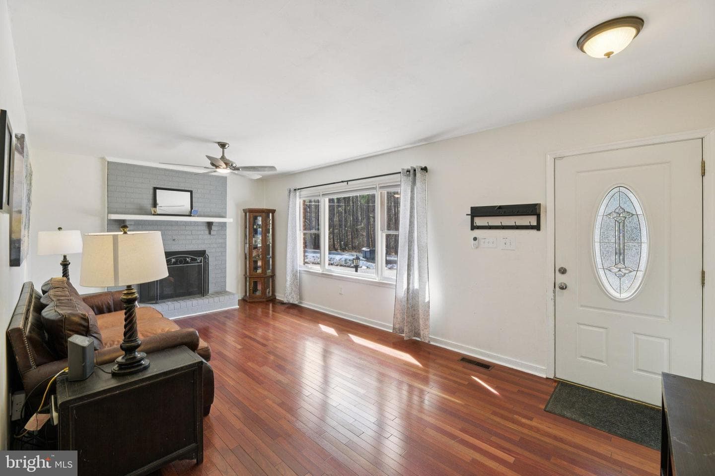 736 Annapolis Drive photo 8