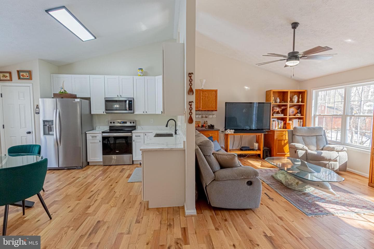 111 Ackerman Lane photo 4