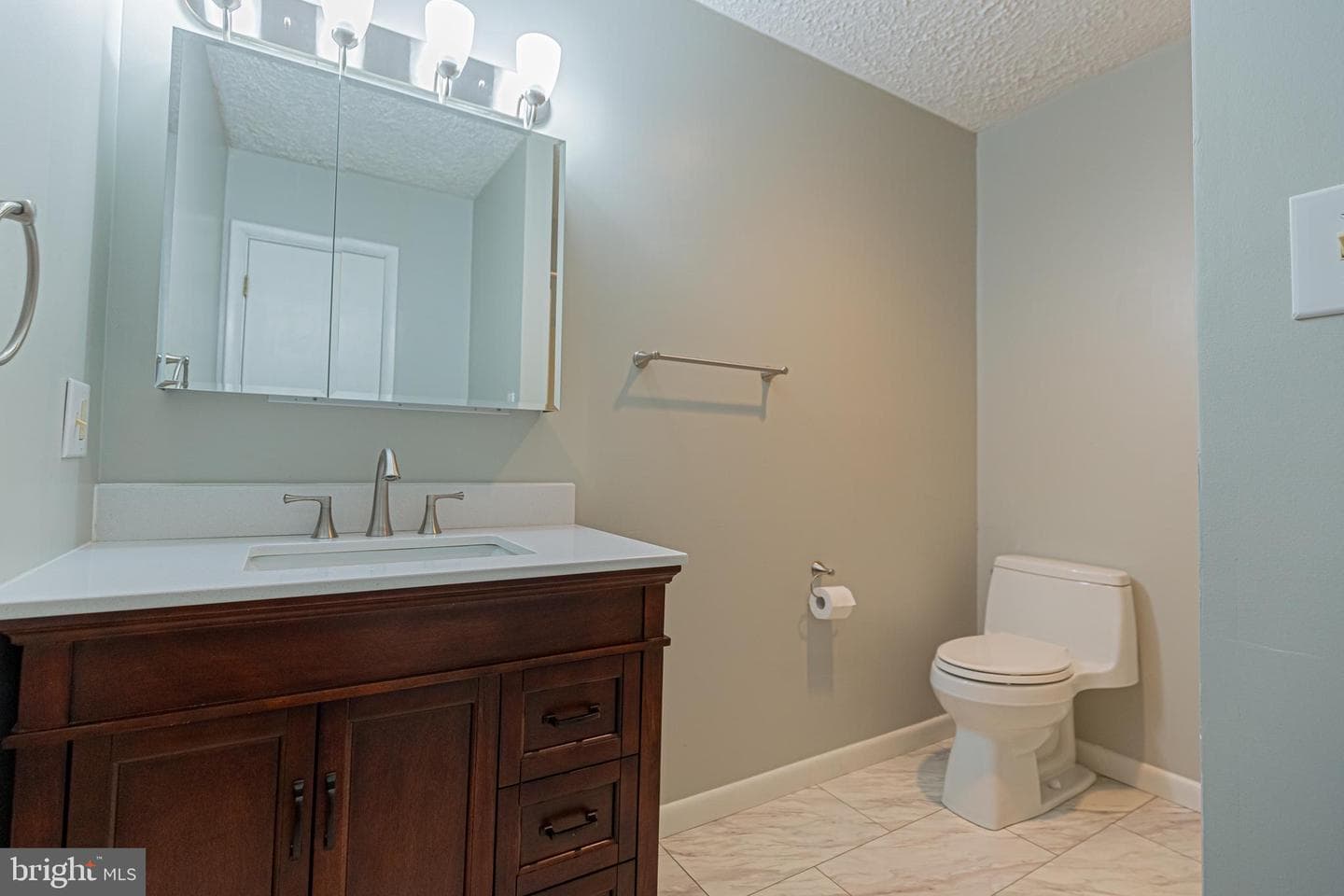 630 Lake Caroline Drive photo 24
